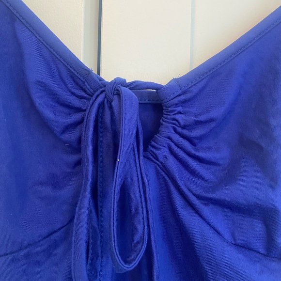 Blue mini dress with cutout - Picture 6 of 7